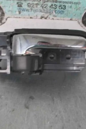 A Buen Precio MANETA INTERIOR TRASERA DERECHA 50594A1